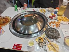 -哈尔滨烧烤·山河村铁锅炖(交大店)