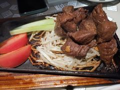 -穹六人间 people 6(岳阳路店)