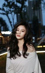 -苑苑发型设计