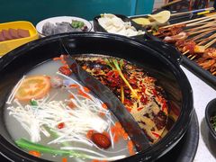 鸳鸯锅-钢管厂五区小郡肝串串香(南山店)