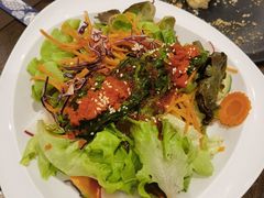 -Chom Cafe and Restaurant