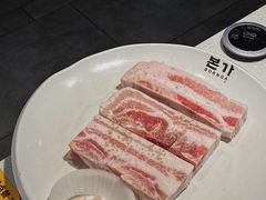 五花肉-本家韩国烤肉(青岛万象城店)