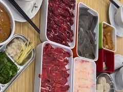 -杨老板·海鲜集市火锅·鲜切牛肉(中防万宝店)
