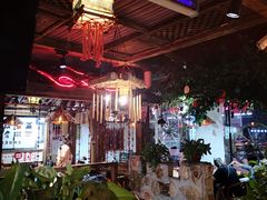 大堂-东巴婆婆云南鱼豆花火锅(大东门店)