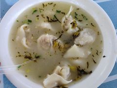 黄鱼馄饨-洪大妈·黄鱼面(金山嘴渔村店)