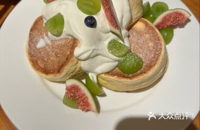 Jasmine Green Grape Souffle