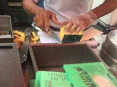 -詹爷爷乌节路街头冰淇淋