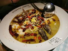老坛豆花酸菜鱼-胡桃里音乐酒馆(罗湖HALO广场店)