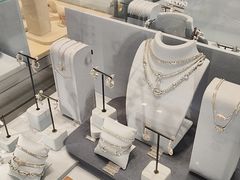 -HEFANG Jewelry何方珠宝(IFS店)