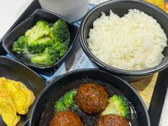 -老娘舅餐厅(黄龙体育中心店)