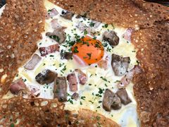 鸡蛋蘑菇熏肉荞麦可丽饼-RAC BAR(安福路店)