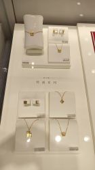 -周大福CHOW TAI FOOK(浦东八佰伴店)