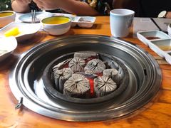 -唯成•韩国炭火烤肉 유성고기