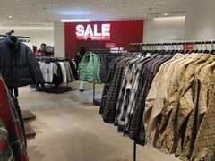 -URBAN REVIVO(上海中庚漫游城店)
