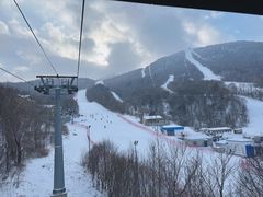 -亚布力新体委滑雪场