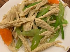 -清真吴记门钉肉饼·喜多利