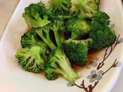 上汤西兰花-兴粤匯香港茶餐厅(宝山日月光店)