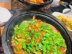-万重锦·人文川菜馆(骡马市店)