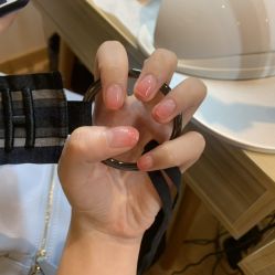 -EMILY艾枚莉美甲美睫·美颜·现磨咖啡