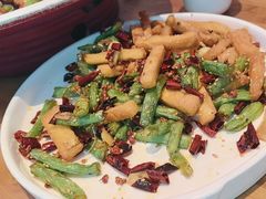 -俭寨大盘鸡·手抓肉·烧烤新疆菜(乌苏路店)