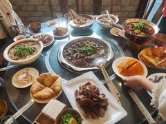 -周老三跷脚牛肉·全牛火锅(非遗传承店)