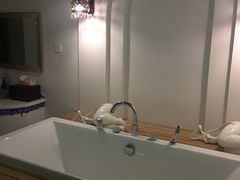 -汤臣海派理疗公馆