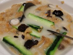 浓汤竹笙浸鱼肚-德烨酒家