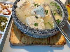 -荷塘秋月·本帮江浙菜(国权路店)