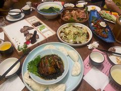 -老滇山寨•云南特色菜•地方菜•民族风情歌舞表演(金碧店)