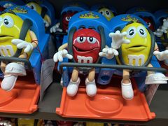 -m豆巧克力世界(上海世茂广场店)