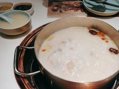 -洪氏嗨捞·猪肚鸡火锅(阳光天地店)
