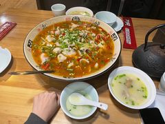 -自贡盐帮菜·玩辣餐厅(樱花园西街店)