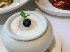燕窝酸奶-北京厨房(西安SKP店)