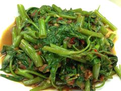 -新峰肉骨茶