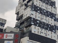 -资和信百货商场