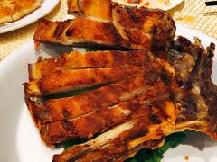 馕坑果木烤羊排-巴扎美食·新疆菜·西域歌舞表演餐厅(新疆大厦店)