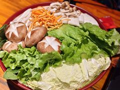 -老牌坊云南鱼豆花火锅(嵩山店)