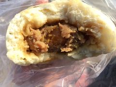 咸蛋黄超人包-老陶包子铺(南大西南村店)