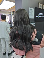 -藤野造型烫染·漂发