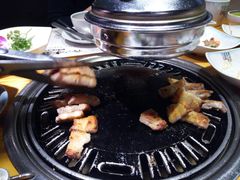 -唯成•韩国炭火烤肉 유성고기