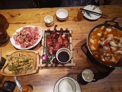 -老滇山寨•云南特色菜•地方菜•民族风情歌舞表演(金碧店)