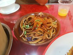 -冯烫烫跷脚牛肉·川菜小馆(武胜西街店)