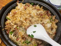 排骨腊味煲仔饭-鹅来顺·顺德火焰醉鹅(天平架分店)