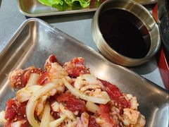 -围炉肉舍•炭烤活鳗•丹东海鲜烤肉(步行街店)