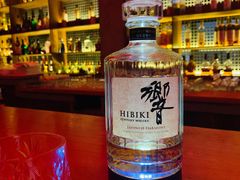 -饮湖威士忌鸡尾酒吧