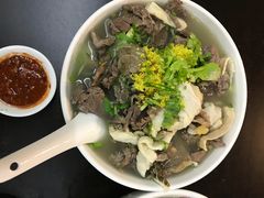 -潮镇老尾牛杂(环城西路店)