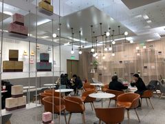 大堂-奈雪的茶(市百一店)