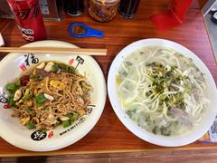 -何永光123鲜牛肉馆(1号店)