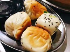 生煎包-老上海食惠裡小籠包生煎包