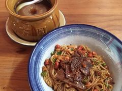 牛肉拌粉-万方圆拌粉瓦罐汤(滕王阁旗舰店)